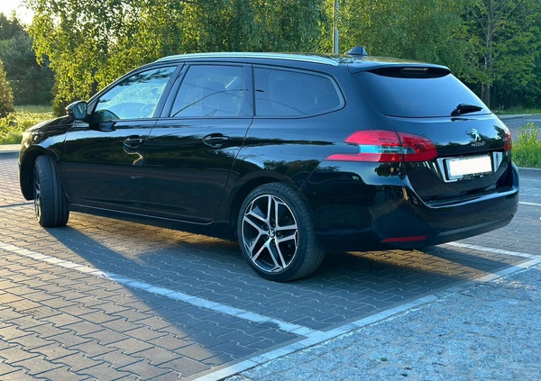 Peugeot 308 cena 30500 przebieg: 236000, rok produkcji 2015 z Białystok małe 37